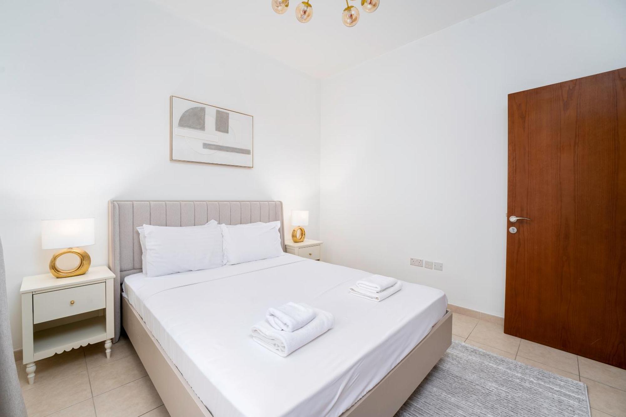 Idyllic Family Haven 3-bedroom With Study By Petals Homes Dubai