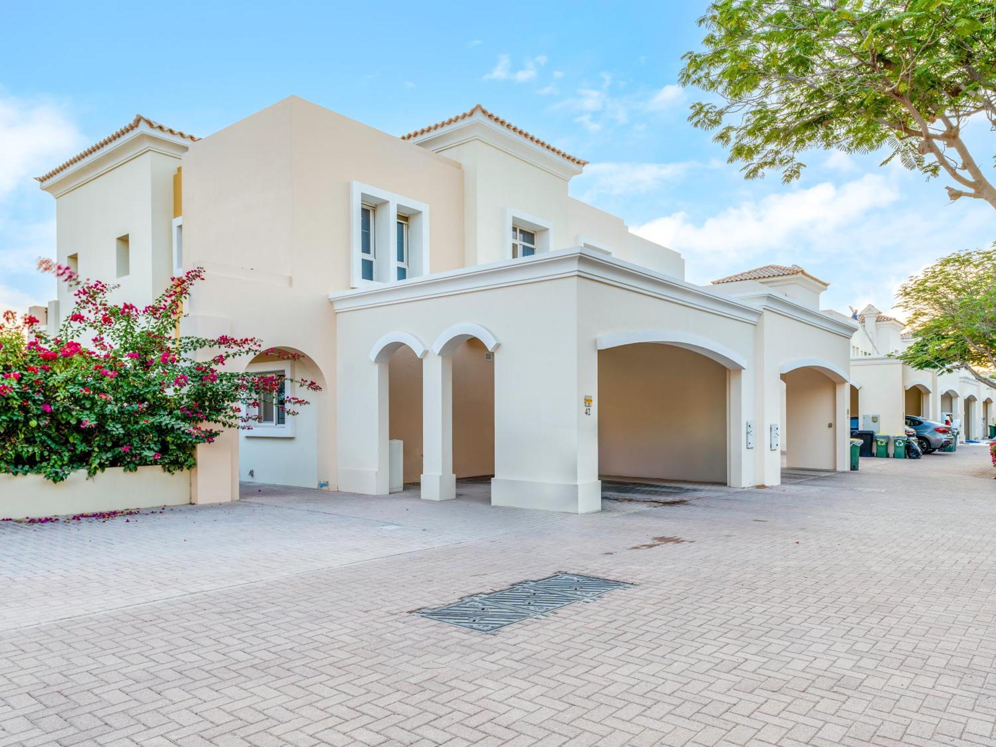 Idyllic Family Haven 3-bedroom With Study By Petals Homes Dubai