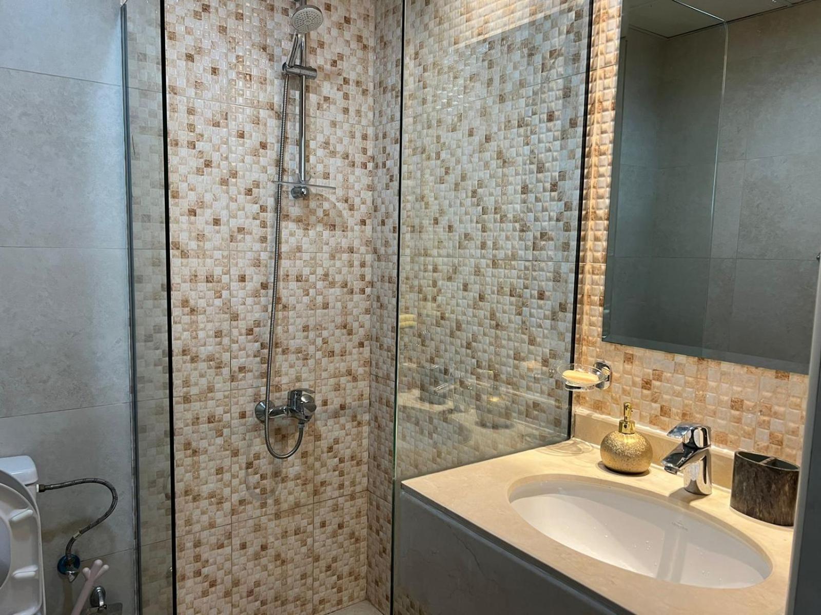 Jumeirah Village Circle Jvc One Bedroom Luxurious Dubai