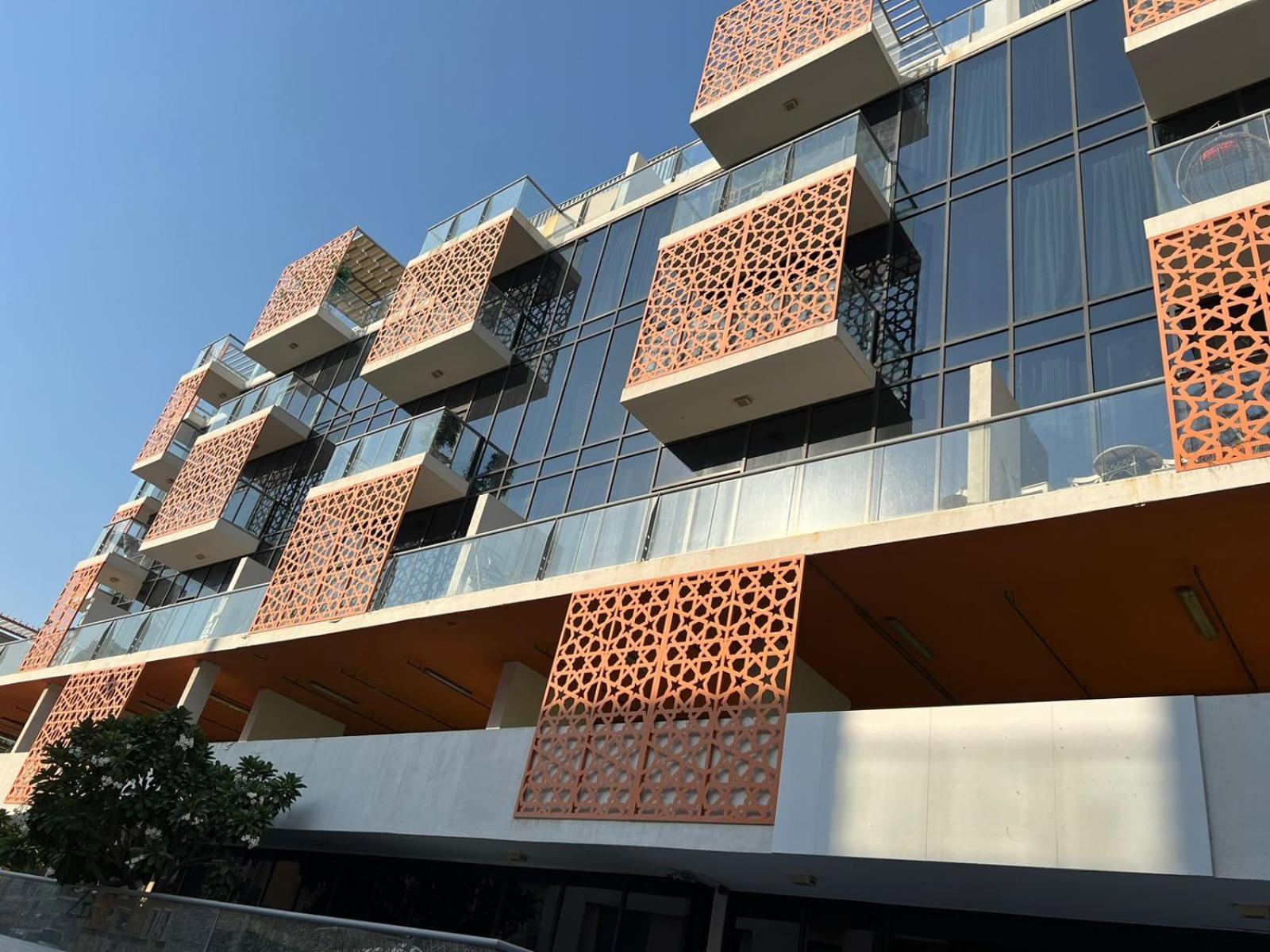 Jumeirah Village Circle Jvc One Bedroom Luxurious *