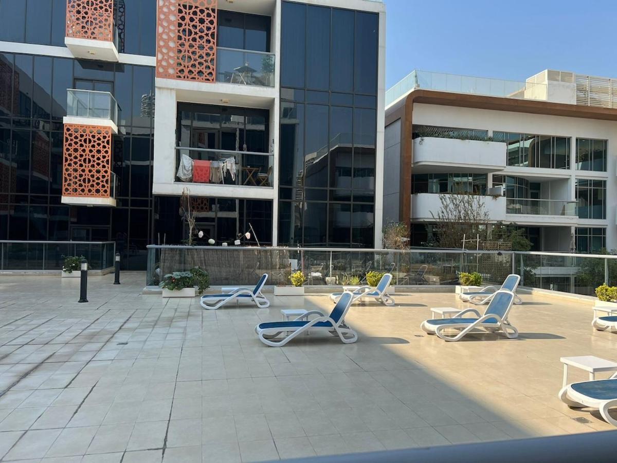 Jumeirah Village Circle Jvc One Bedroom Luxurious Apartment *