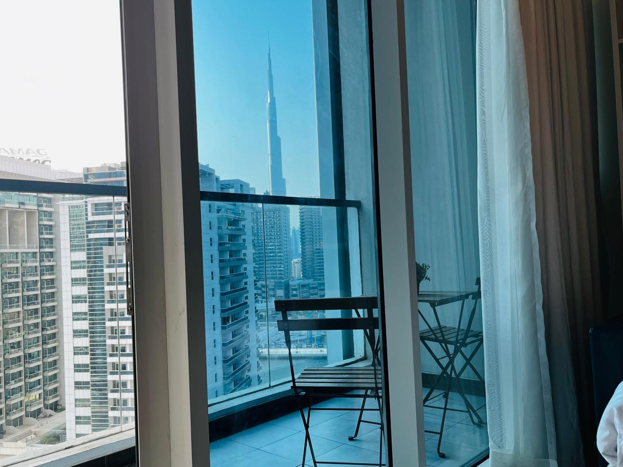 Marvellous Burj Khalifa View Studio, In Downtown Apartment *