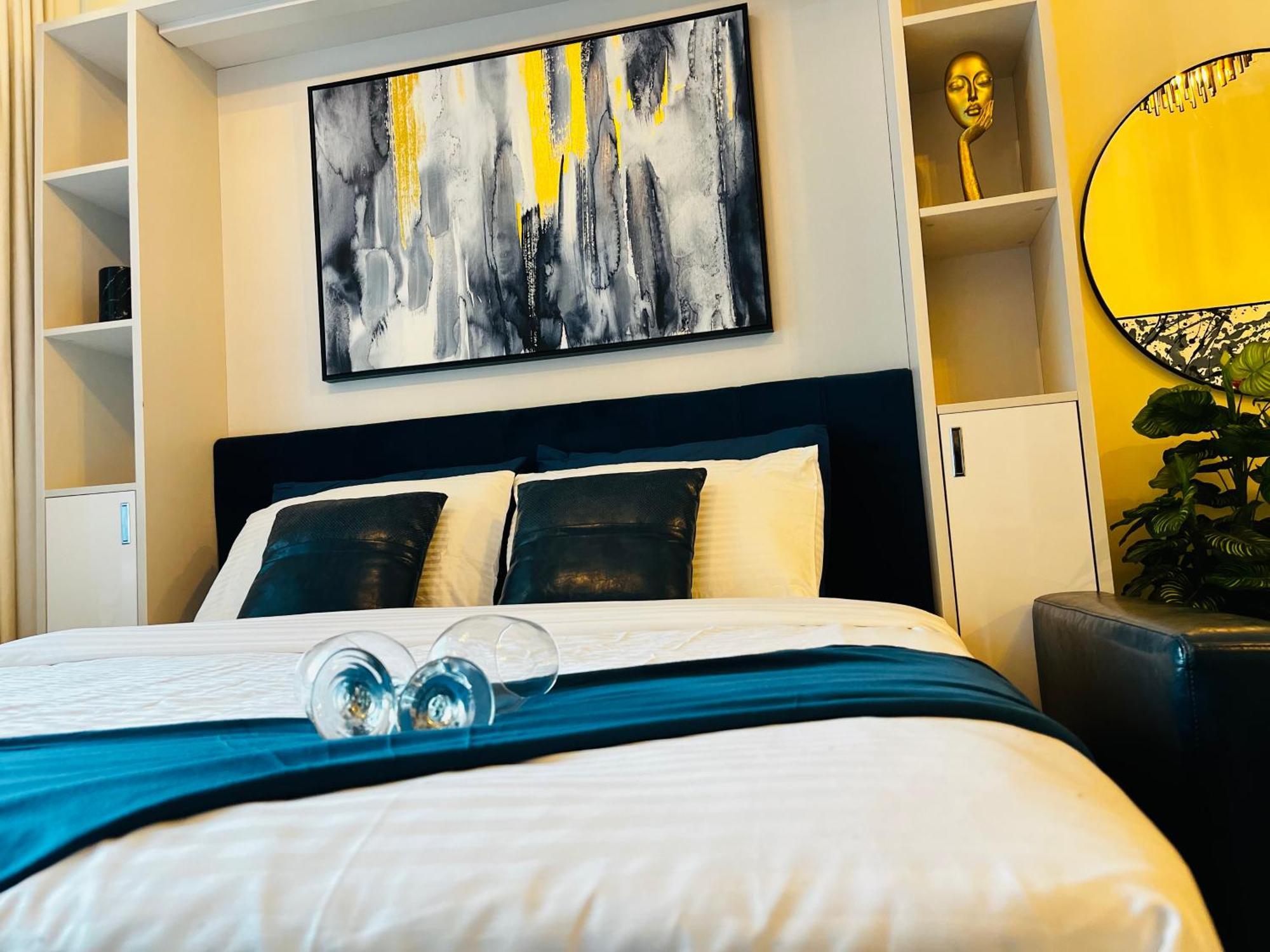 Marvellous Burj Khalifa View Studio, In Downtown Apartment