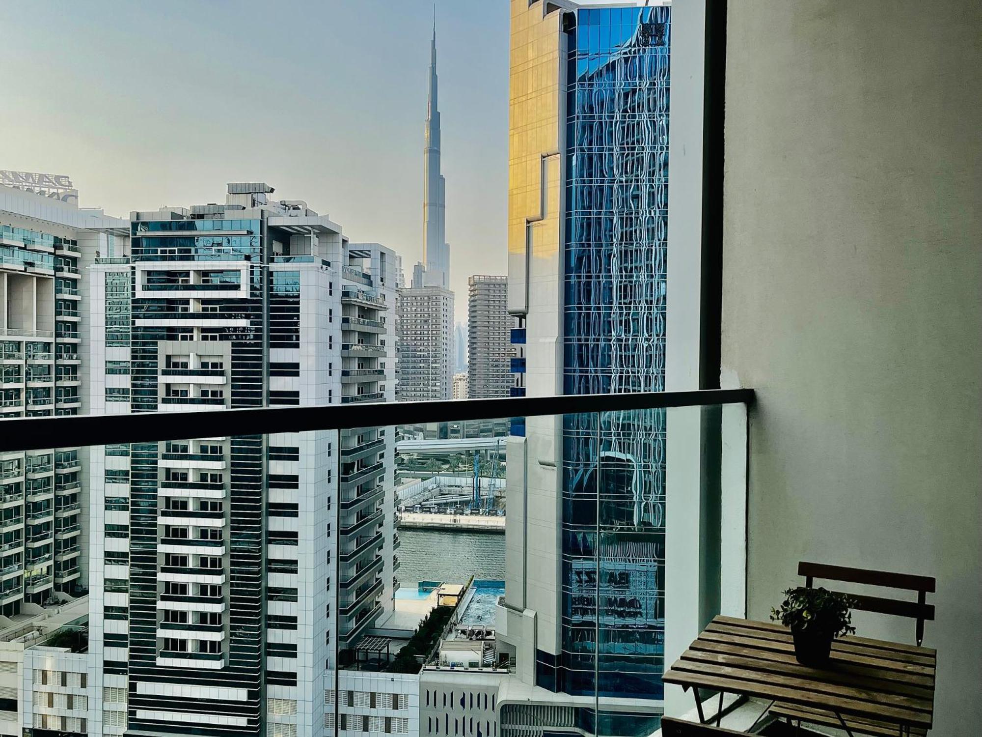 Marvellous Burj Khalifa View Studio, In Downtown