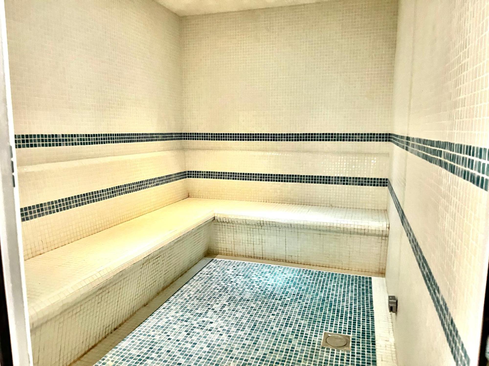 Marvellous Burj Khalifa View Studio, In Downtown Apartment Dubai