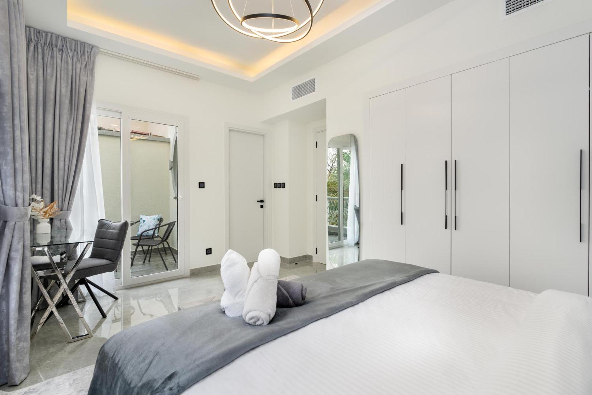 White Sage Brand New 3br With Garden And Two Balconies Villa *