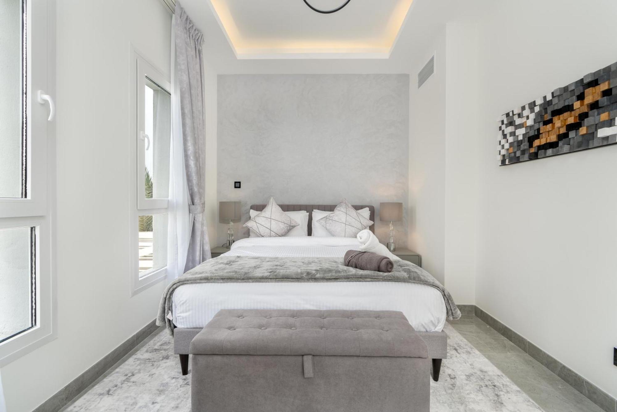 White Sage Brand New 3br With Garden And Two Balconies Villa *