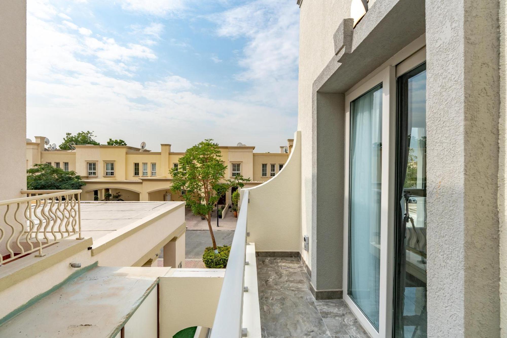 White Sage Brand New 3br With Garden And Two Balconies Villa *