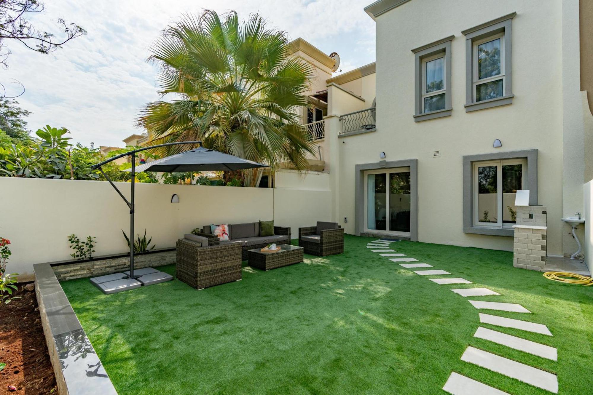 White Sage Brand New 3br With Garden And Two Balconies *