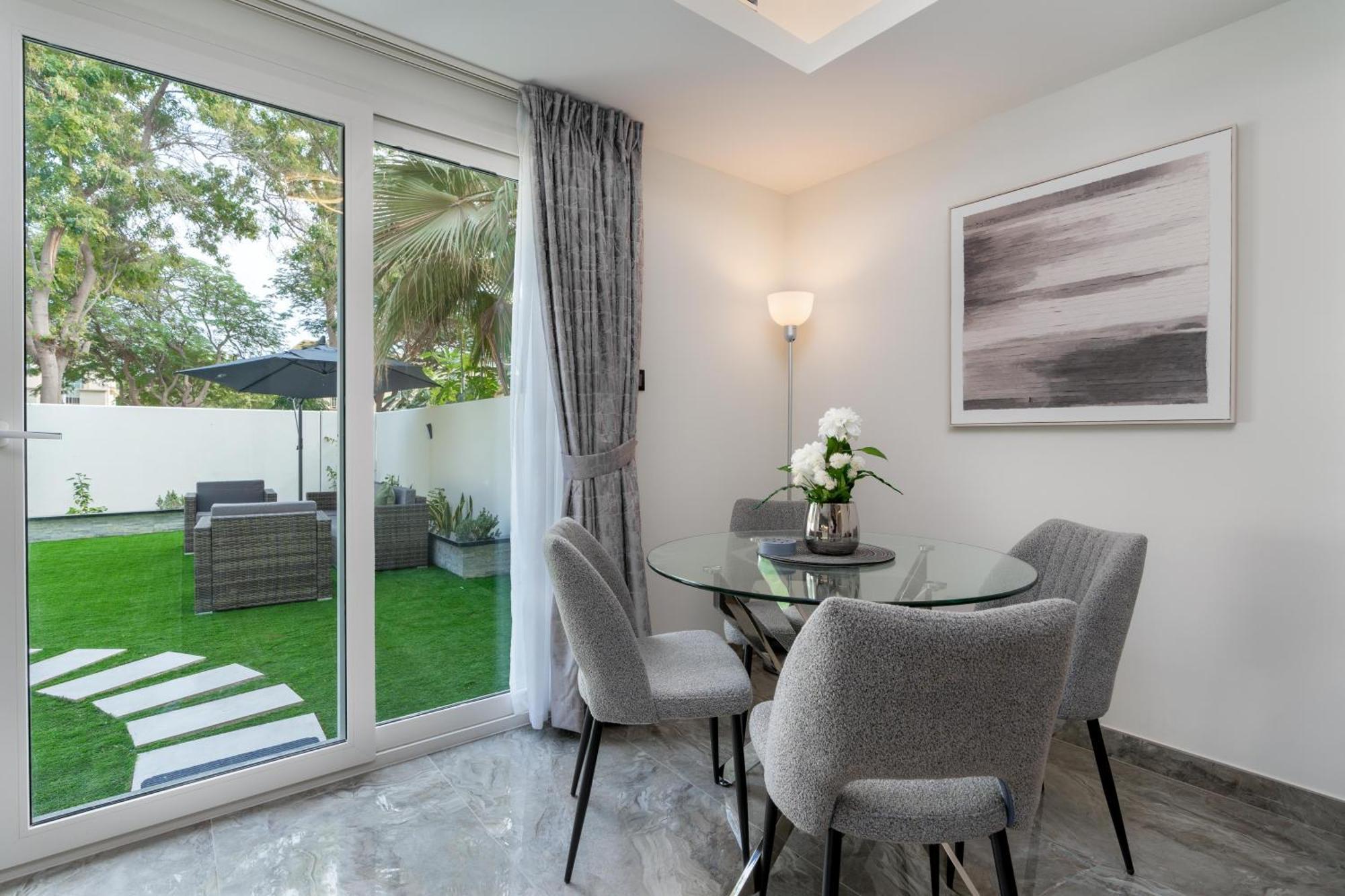 White Sage Brand New 3br With Garden And Two Balconies Villa