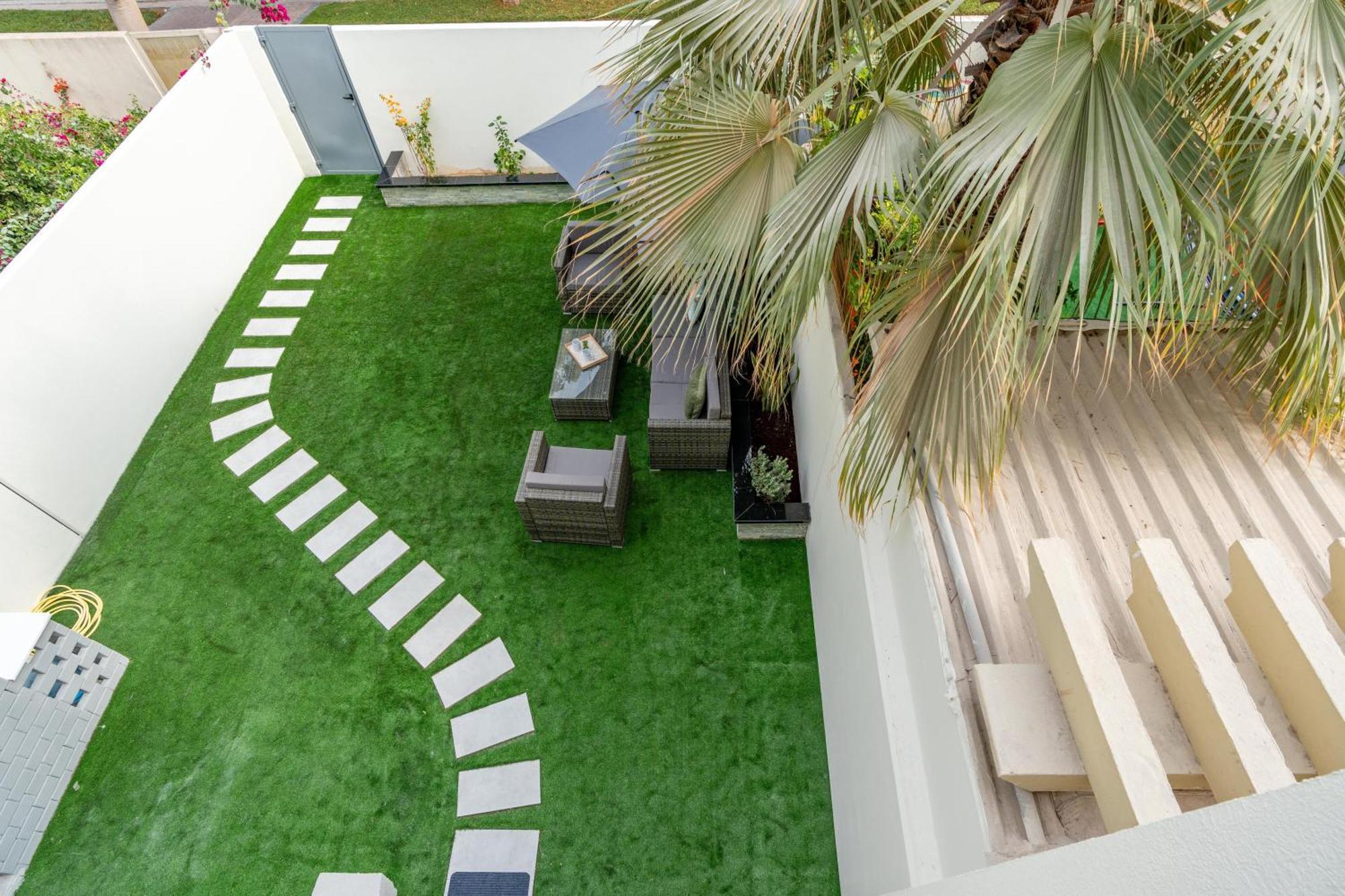 White Sage Brand New 3br With Garden And Two Balconies Villa Dubai