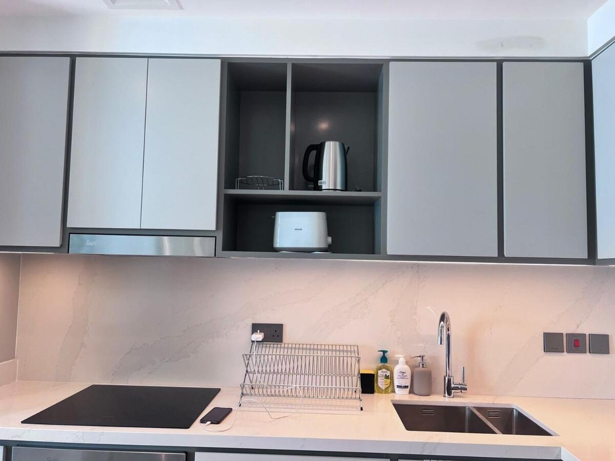 A Luxurious 2 Bedroom Emaar Beachfront In Palm Jumeirah Apartment Dubai
