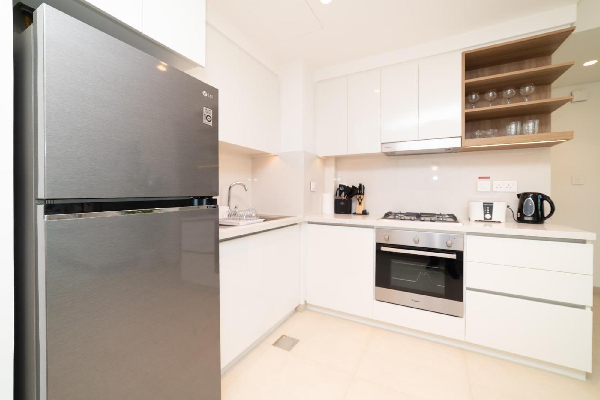 Ina Homes - 1bhk Downtown Views Direct Access To Mall * Dubai