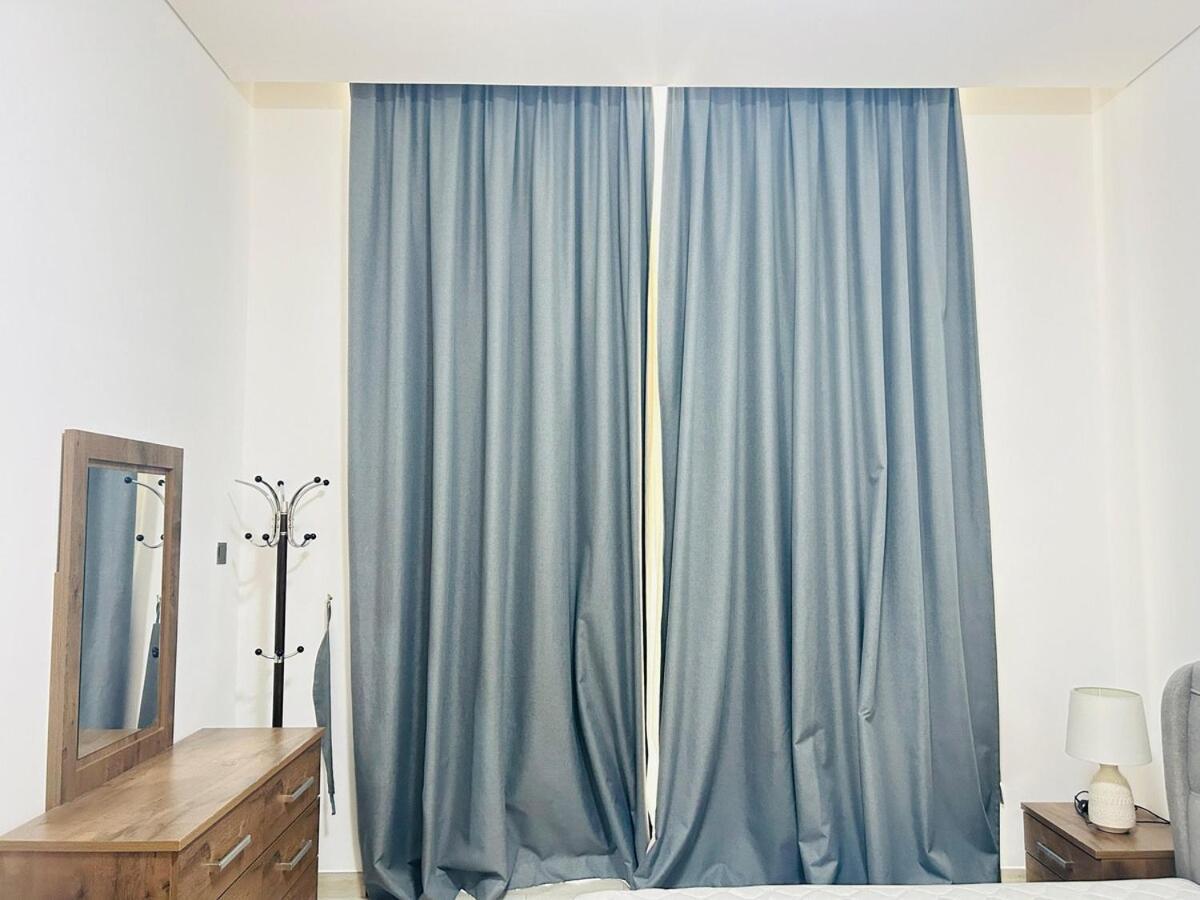 Stylish 1 Bedroom In Jvc Close To Mall 29 Mins To Trade Fair Apartment Dubai