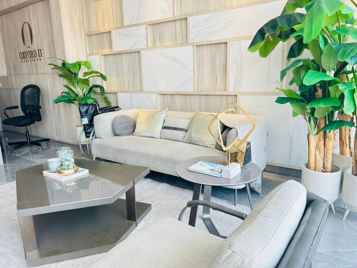 Stylish 1 Bedroom In Jvc Close To Mall 29 Mins To Trade Fair Apartment