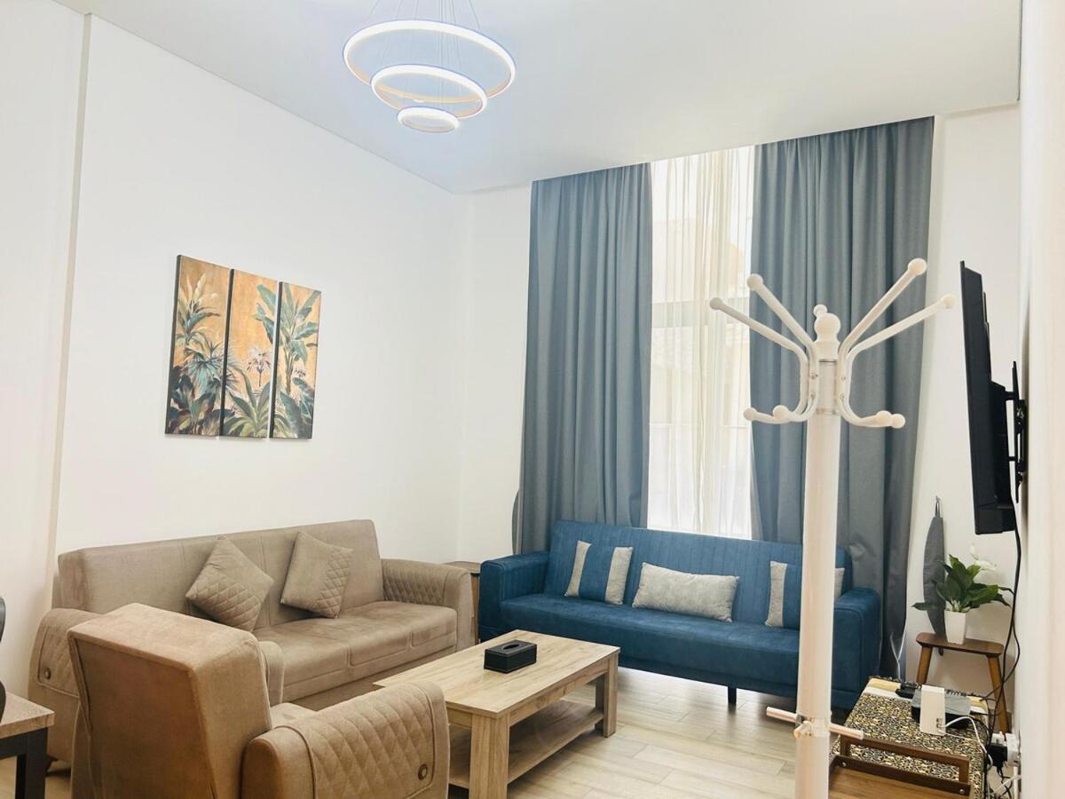 Stylish 1 Bedroom In Jvc Close To Mall 29 Mins To Trade Fair Apartment *