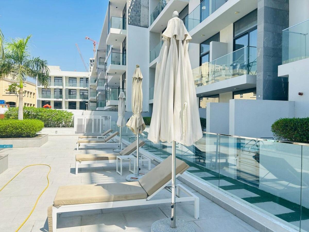 Stylish 1 Bedroom In Jvc Close To Mall 29 Mins To Trade Fair Dubai
