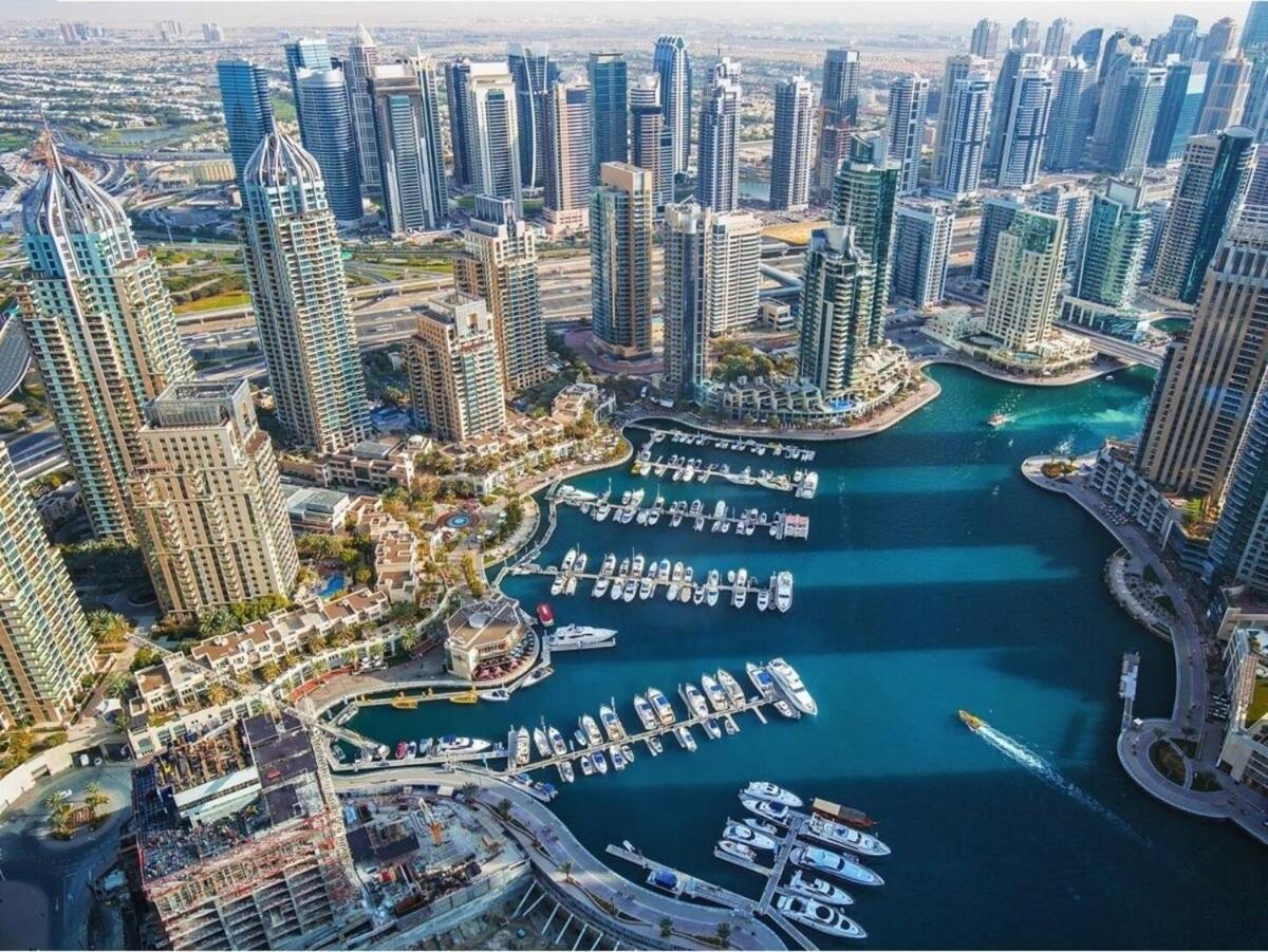 Apartment One Bed At A Great Location In Marina