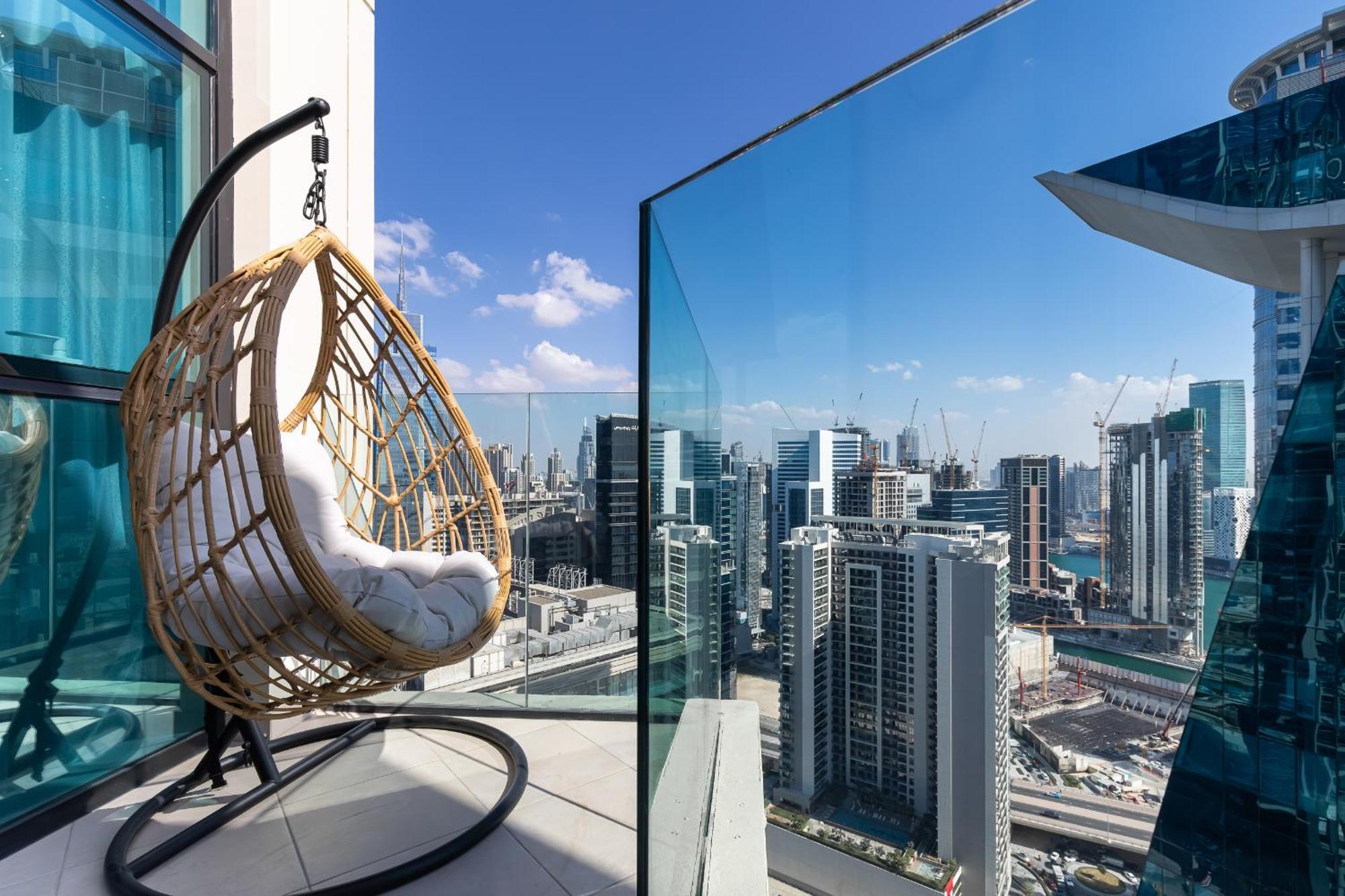 Simply Comfort In Missoni Floor With Sea, Canal And Burj Khalifa Views
