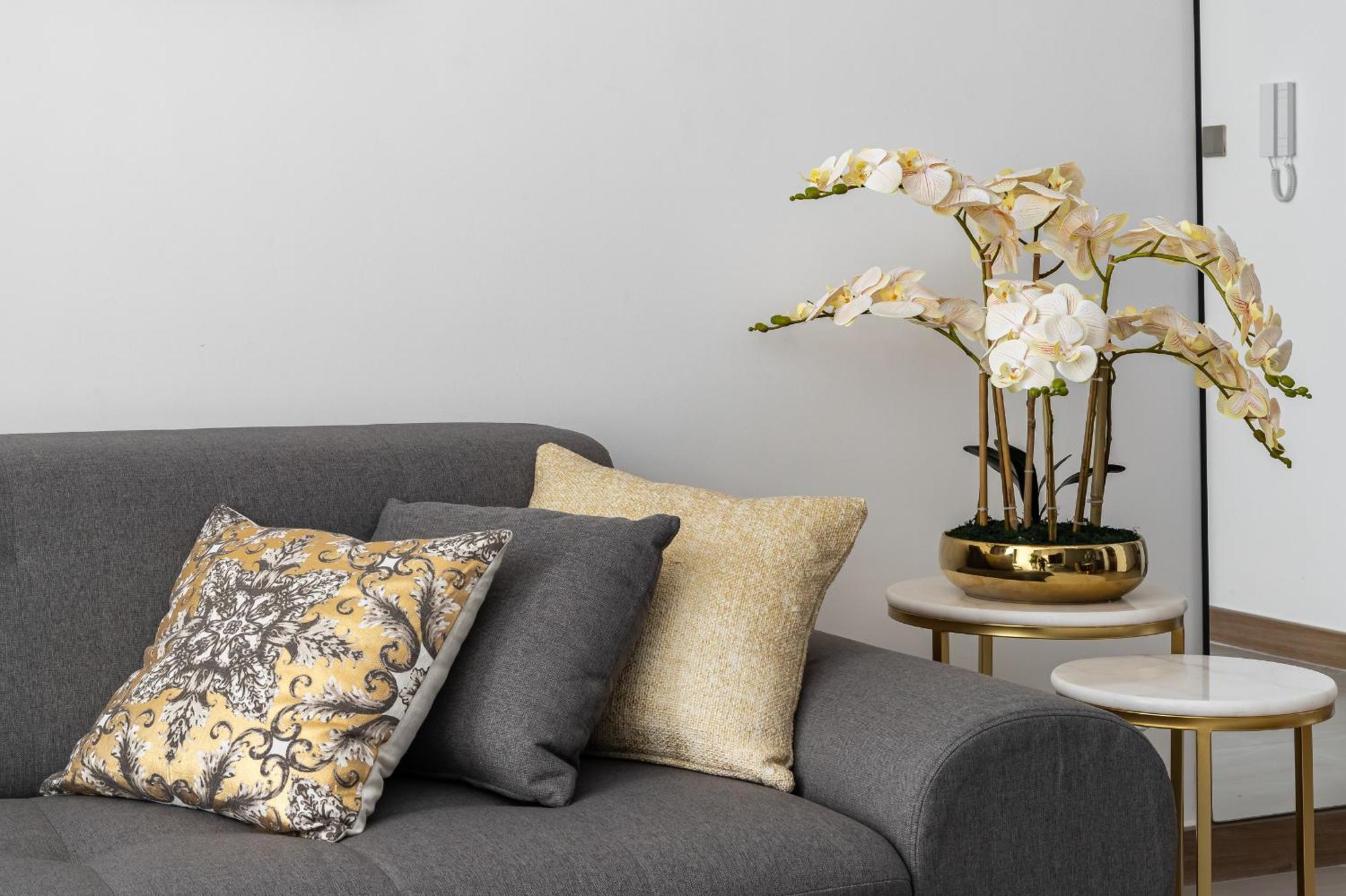 Simply Comfort In Missoni Floor With Sea, Canal And Burj Khalifa Views Apartment Dubai