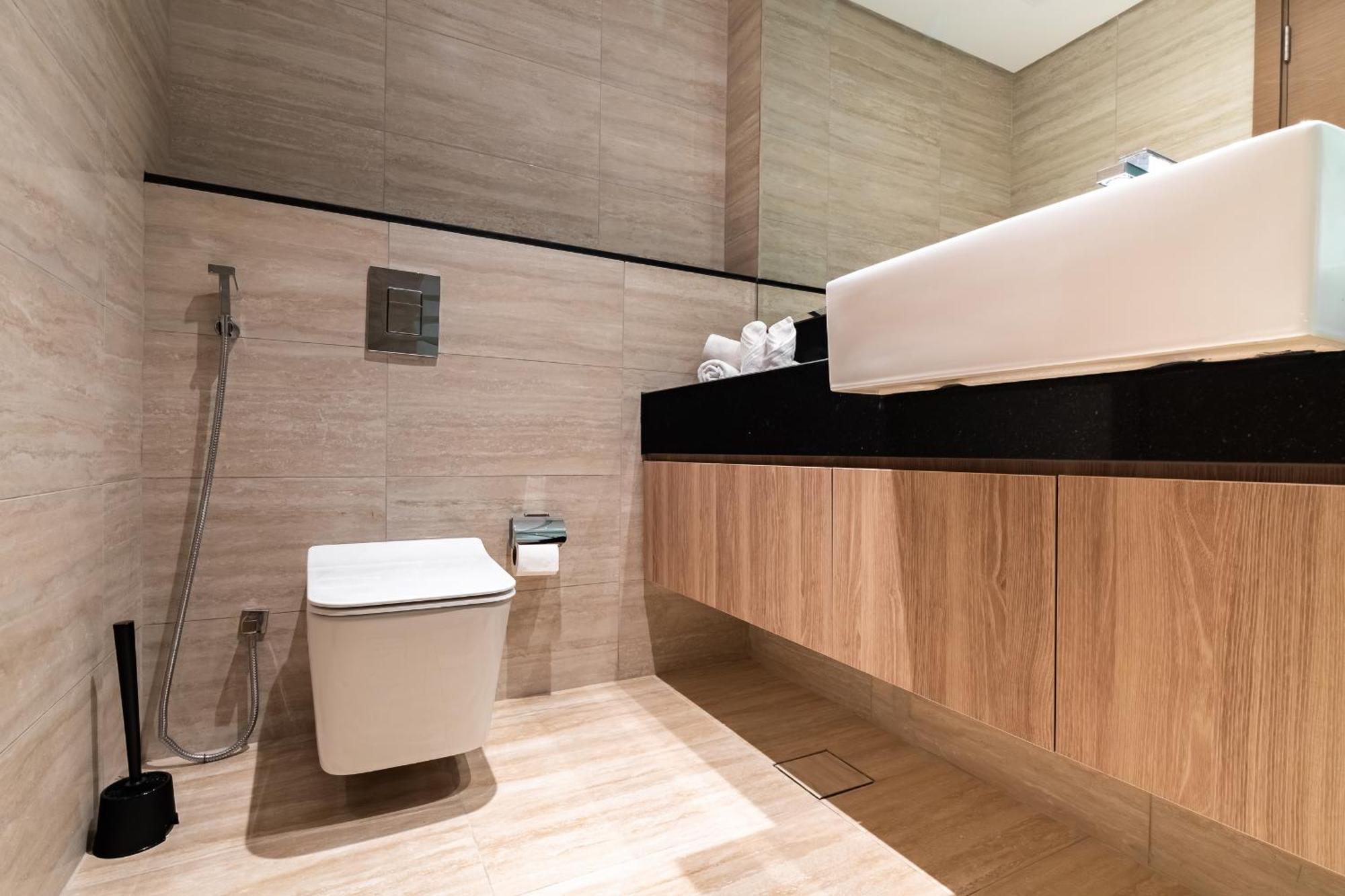 Simply Comfort In Missoni Floor With Sea, Canal And Burj Khalifa Views Apartment Dubai