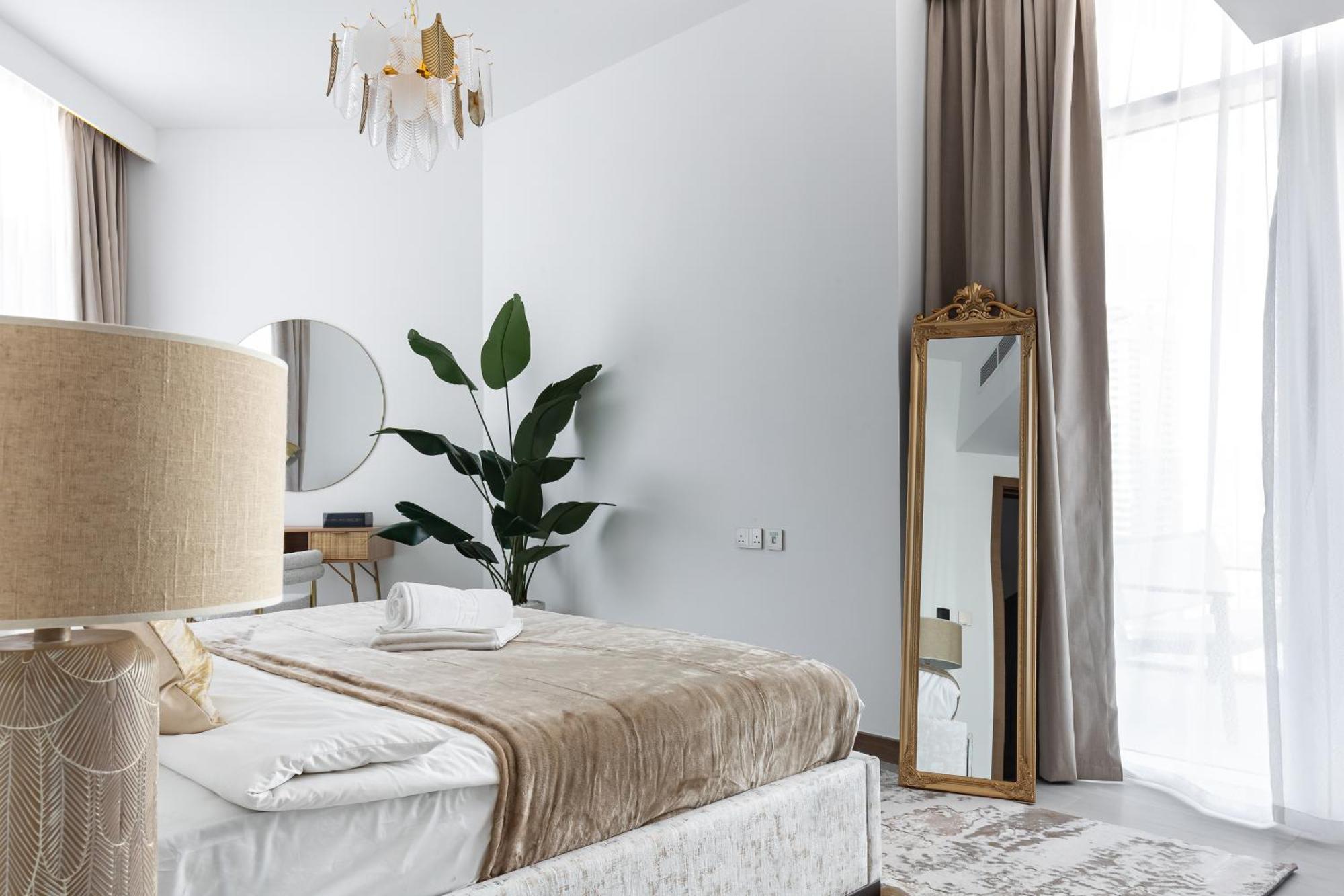 Apartment Simply Comfort In Missoni Floor With Sea, Canal And Burj Khalifa Views Dubai