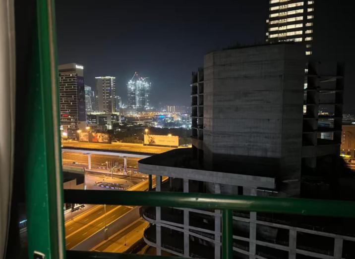 Adventurers Partition In Barsha Heights Homestay