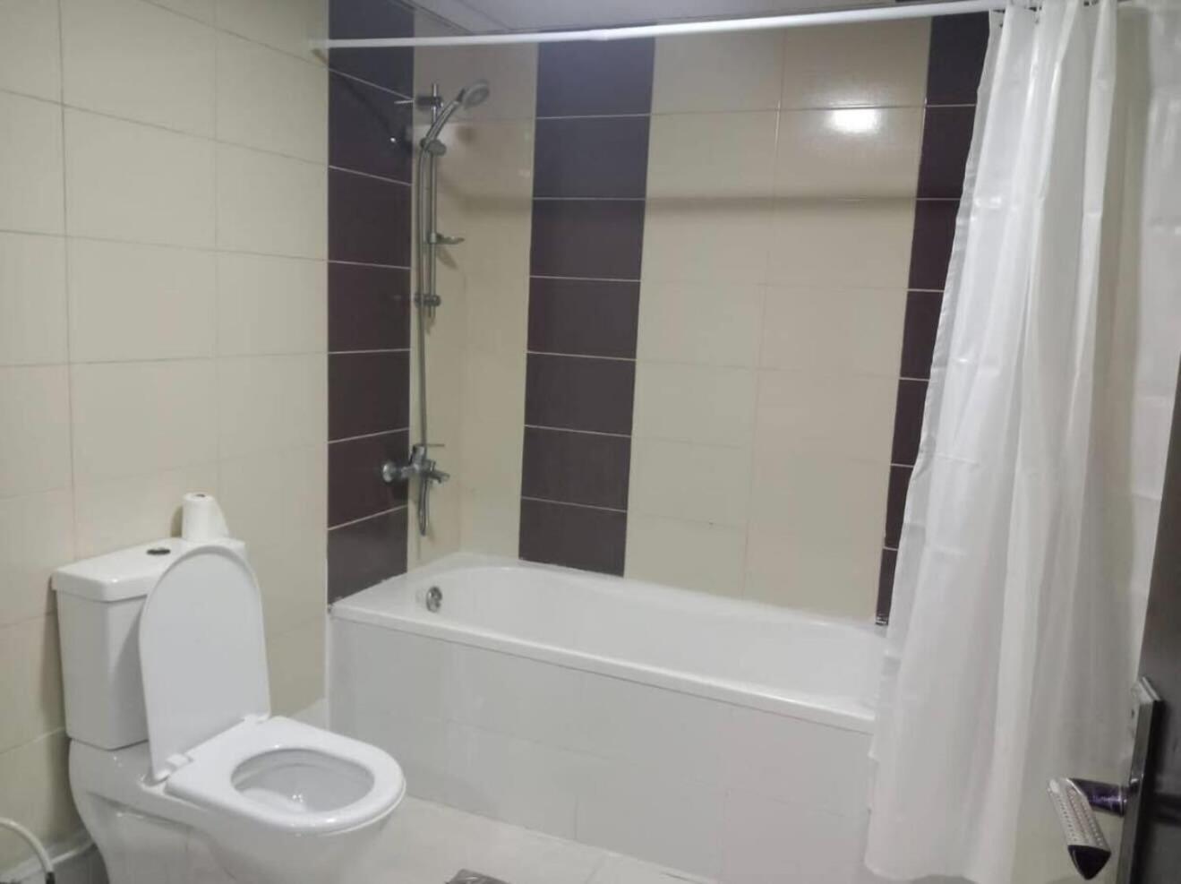 Double Bed Partition Near Mashreq Metro