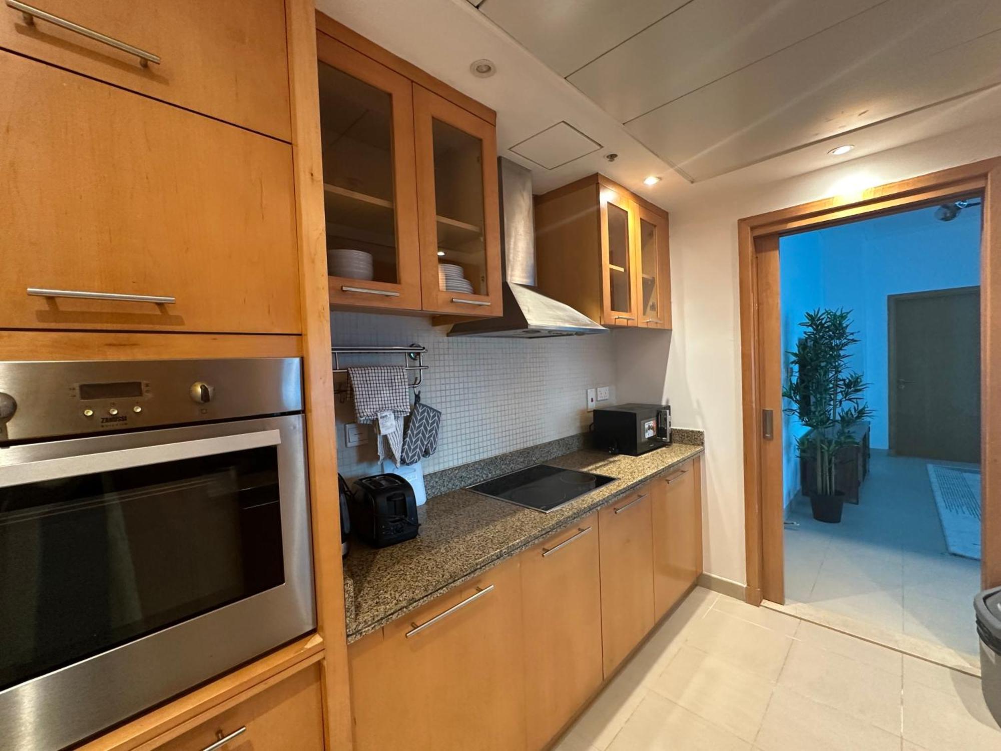 Family Friendly Spacious Location Marina Walk And Jbr Walk Dubai