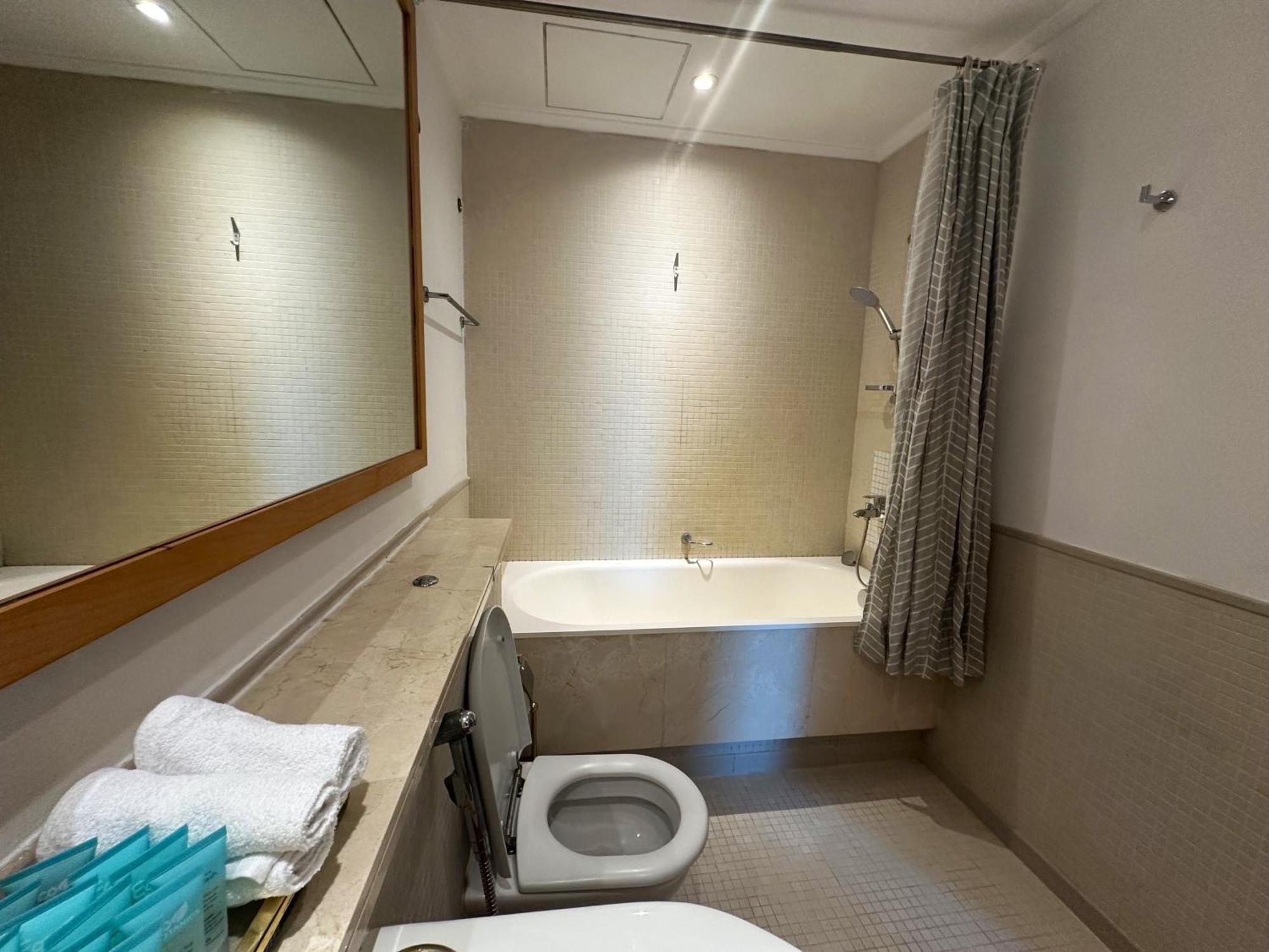 Family Friendly Spacious Location Marina Walk And Jbr Walk Apartment *