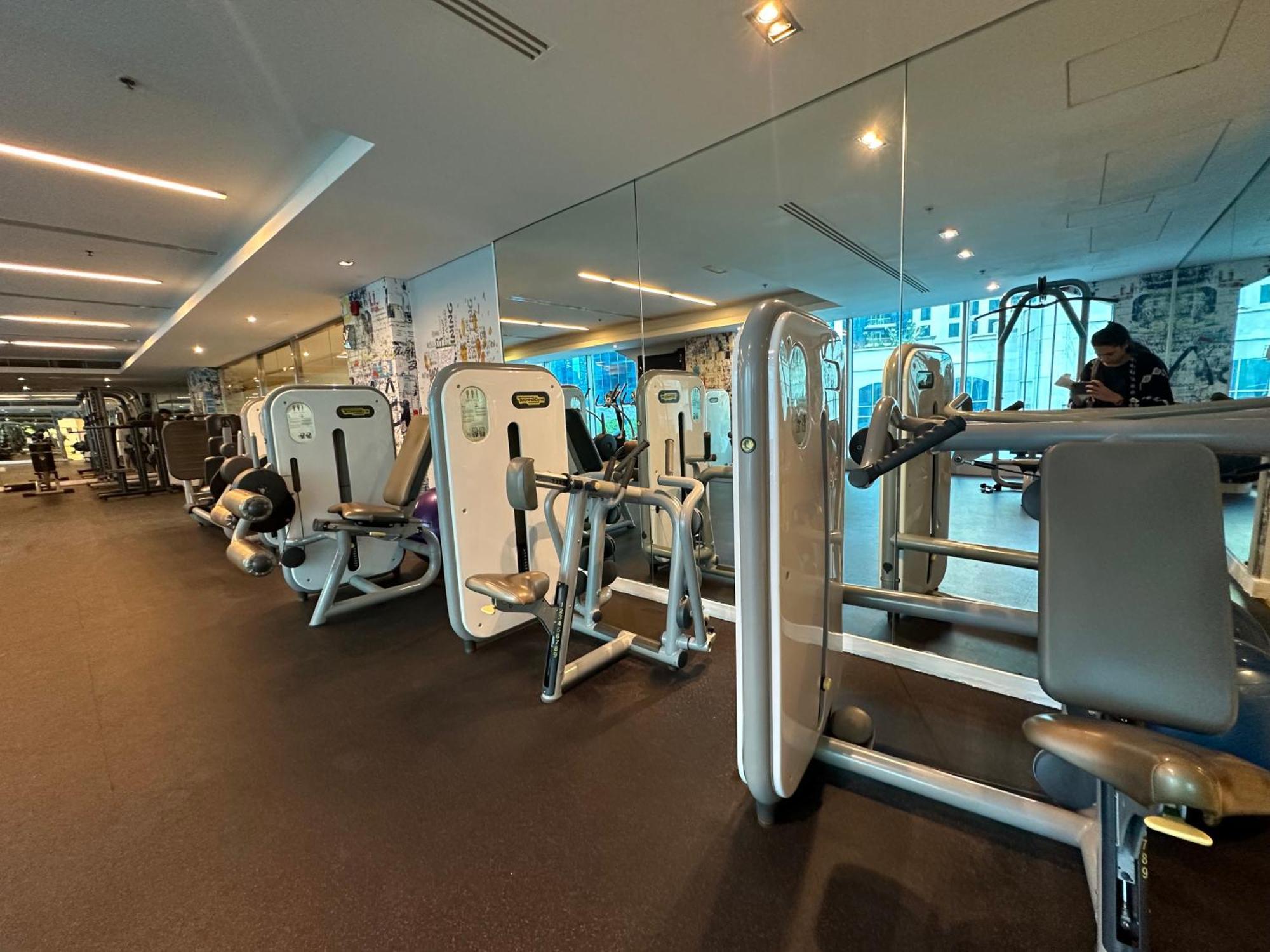 Family Friendly Spacious Location Marina Walk And Jbr Walk Apartment *