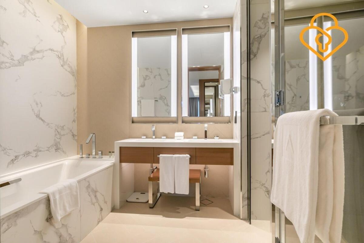 Keysplease Address Opera 2br Minutes To Mall 07 Apartment *