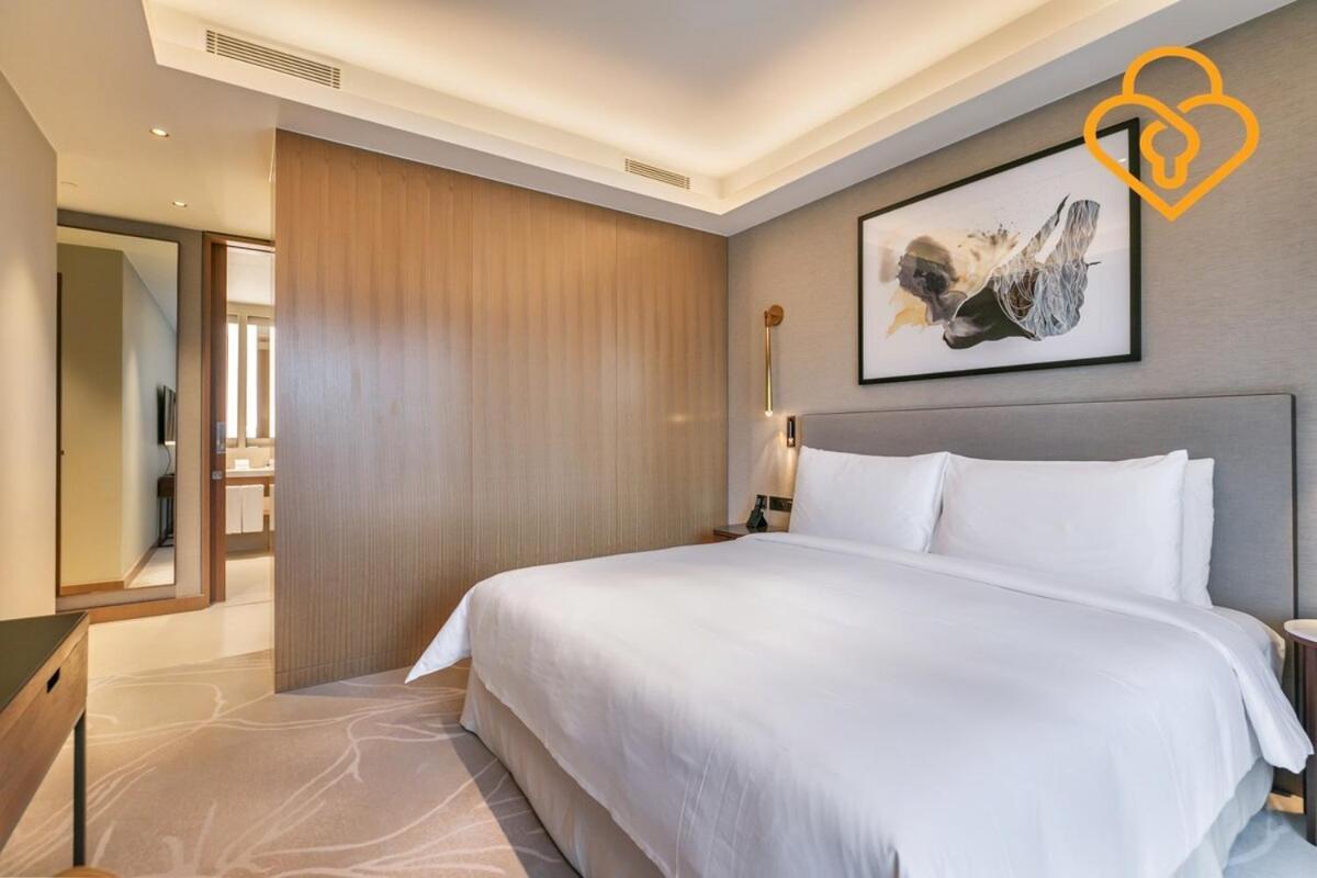 Keysplease Address Opera 2br Minutes To Mall 07 Apartment *