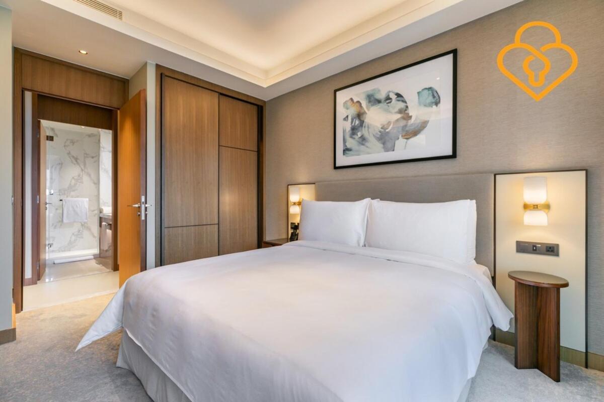 Keysplease Address Opera 2br Minutes To Mall 07 *