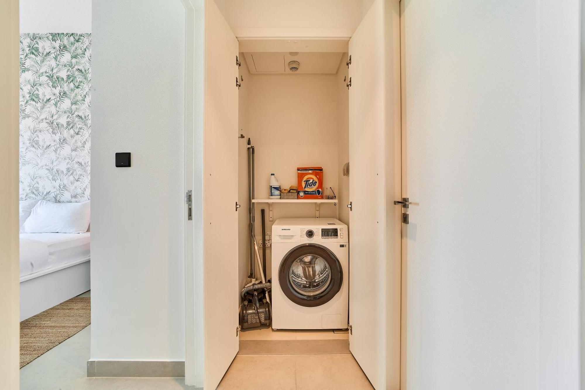 Elegant & Bright 1br Getaway Near Hills Park Apartment *