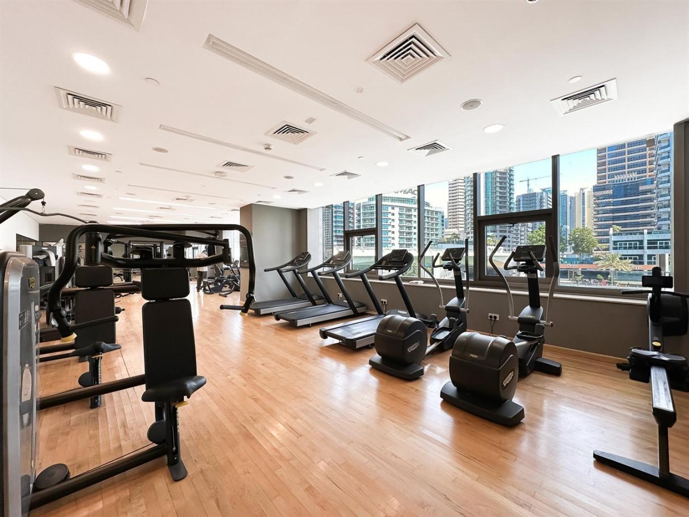 Apartment Refined Living - 1bdr Escape W Marina Views *