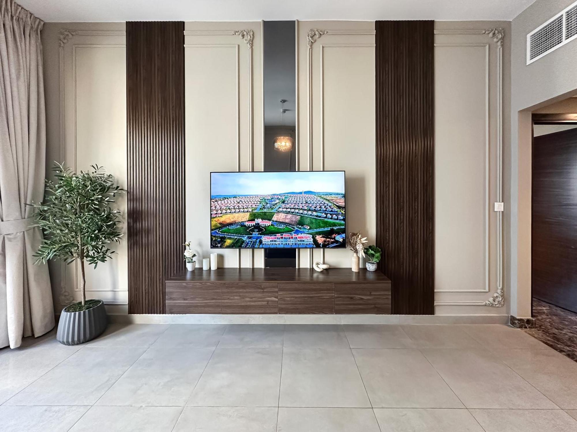 Apartment Refined Living - 1bdr Escape W Marina Views