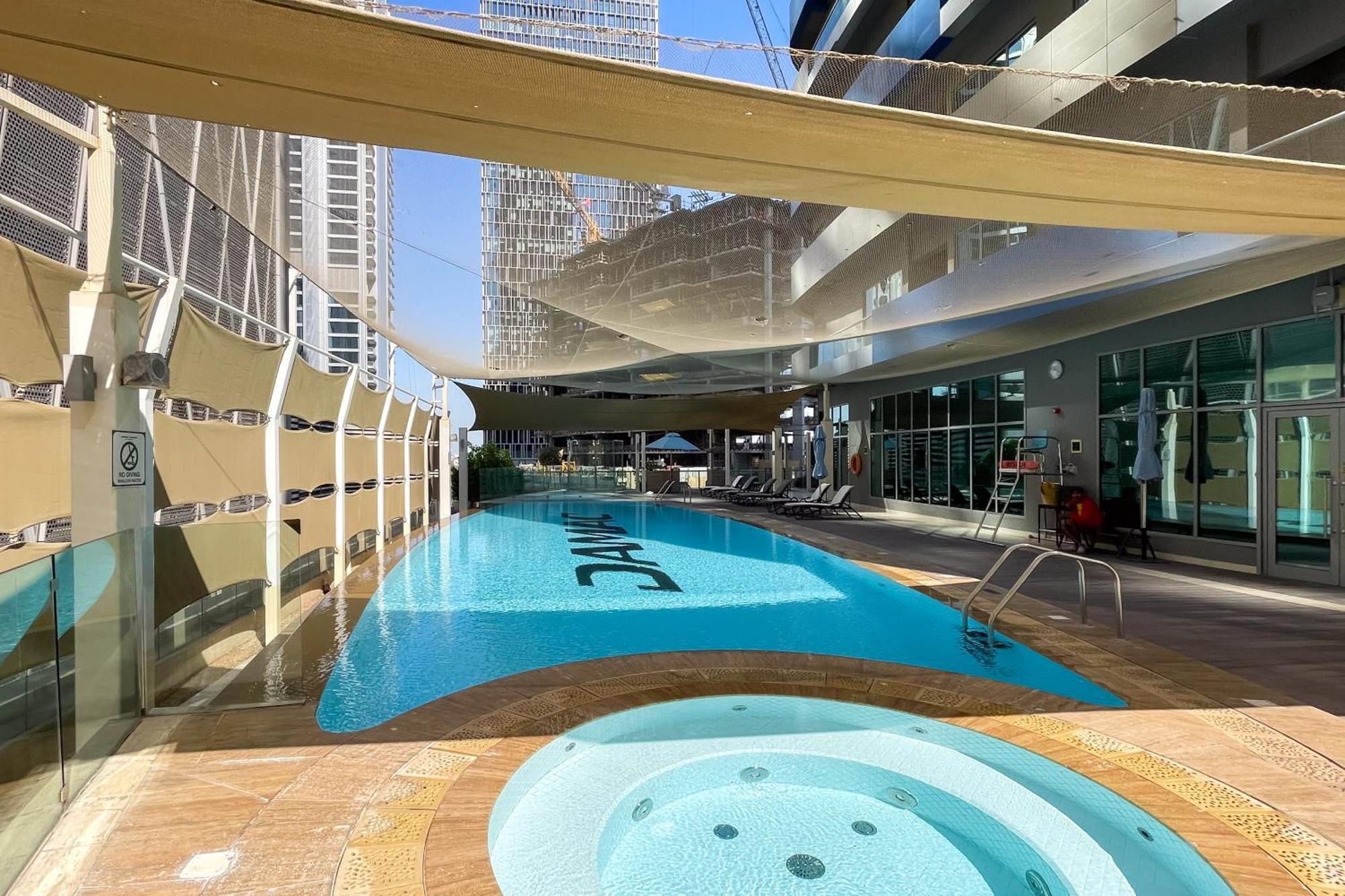 Fancy 3 Bedroom Right Next To Mall With Burj View In Downtown Dubai