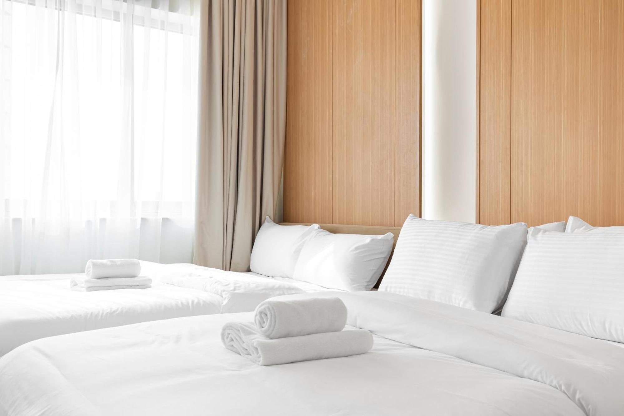 Fancy 3 Bedroom Right Next To Mall With Burj View In Downtown Apartment Dubai