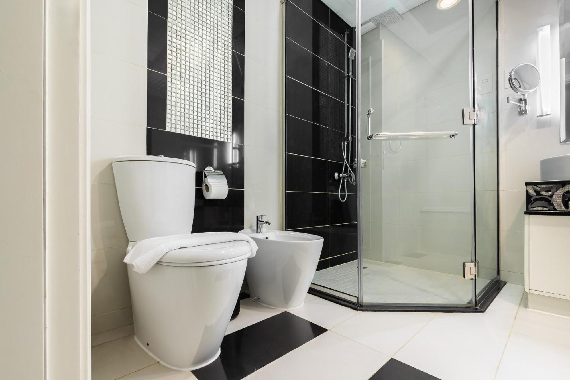 Fancy 3 Bedroom Right Next To Mall With Burj View In Downtown Apartment Dubai