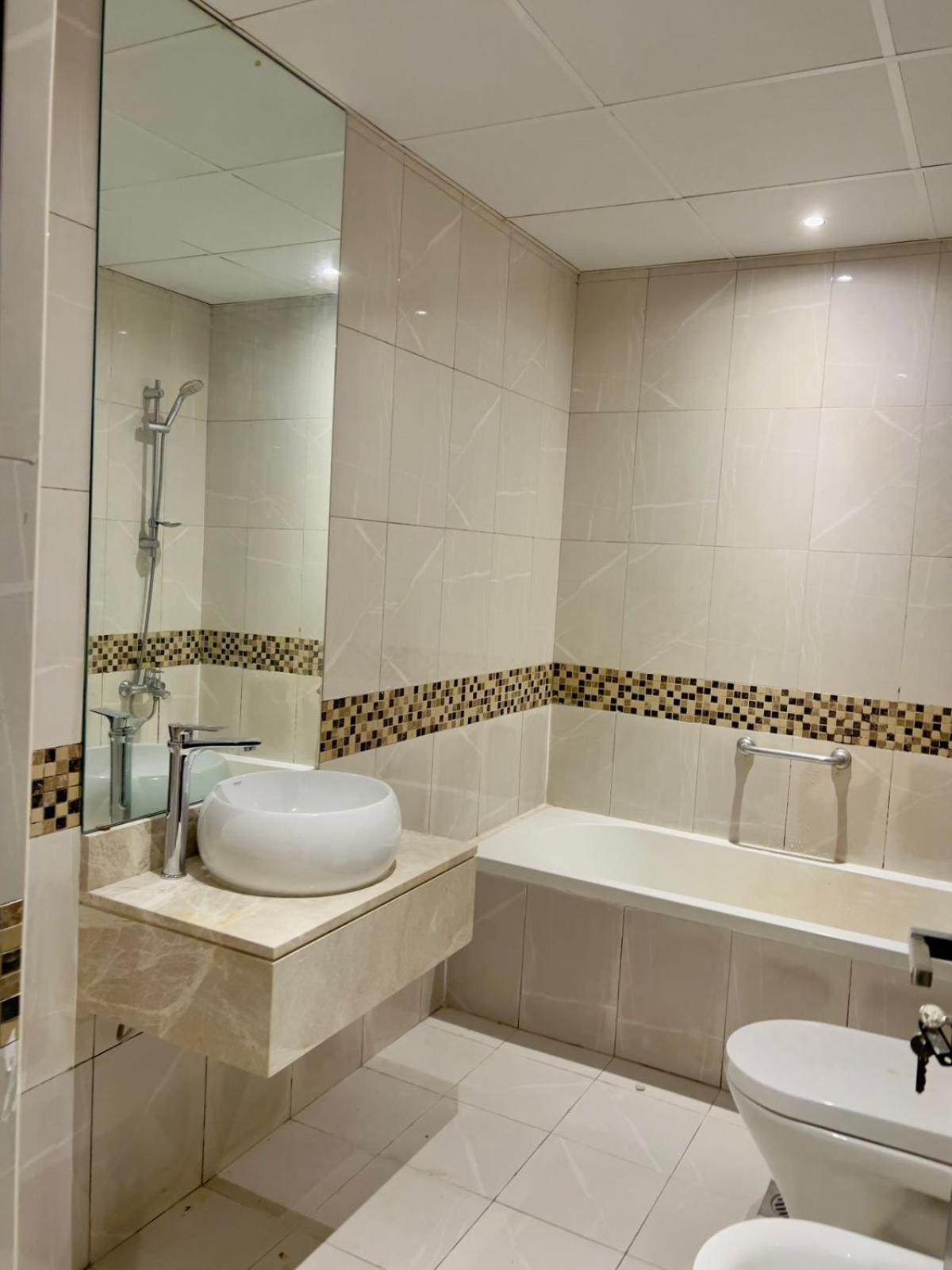 Amiqa Homes Dip 1 * Dubai