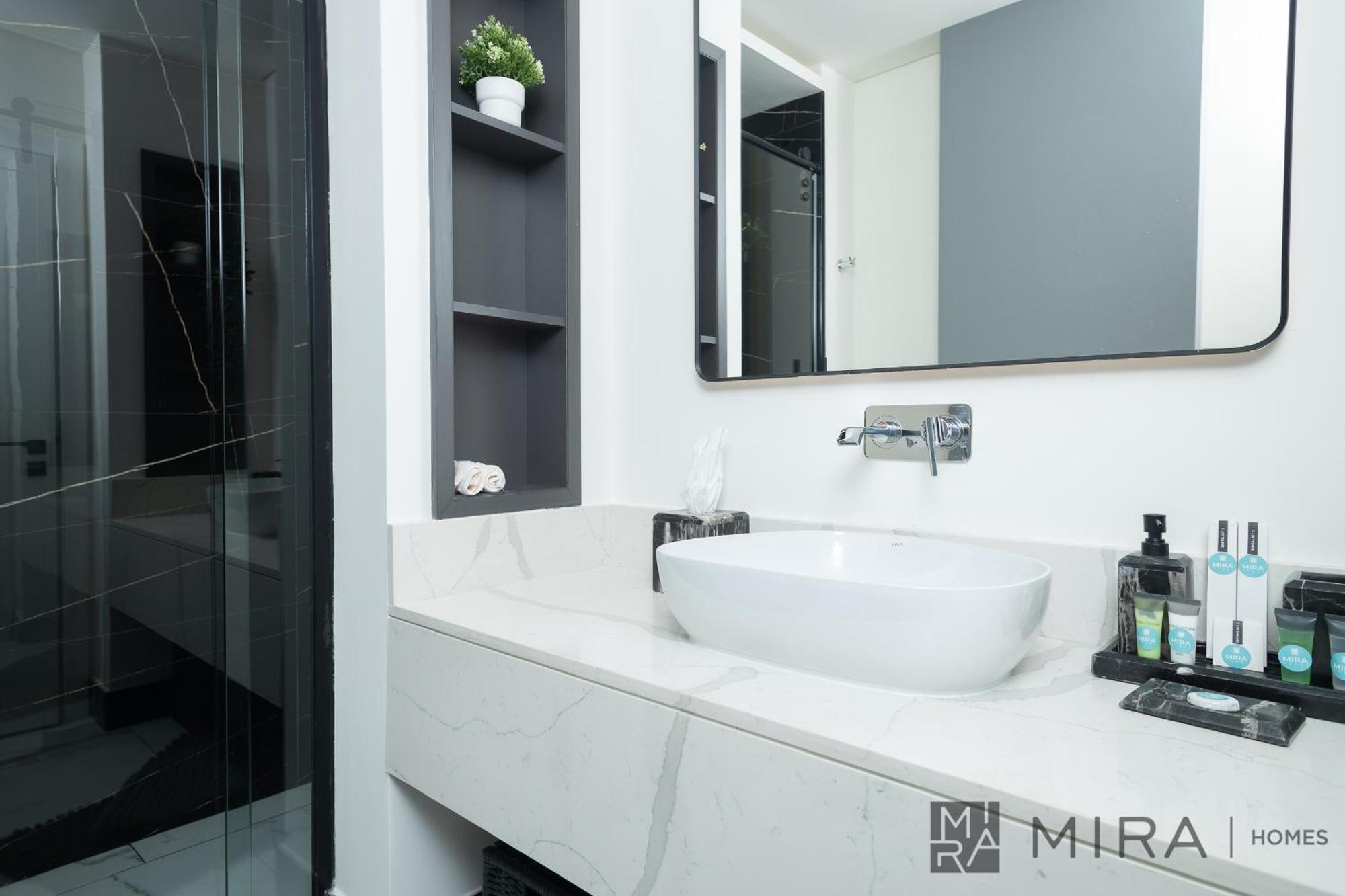 Mira Homes - Newly 2 Bedroom With Balcony In Business Bay * Dubai