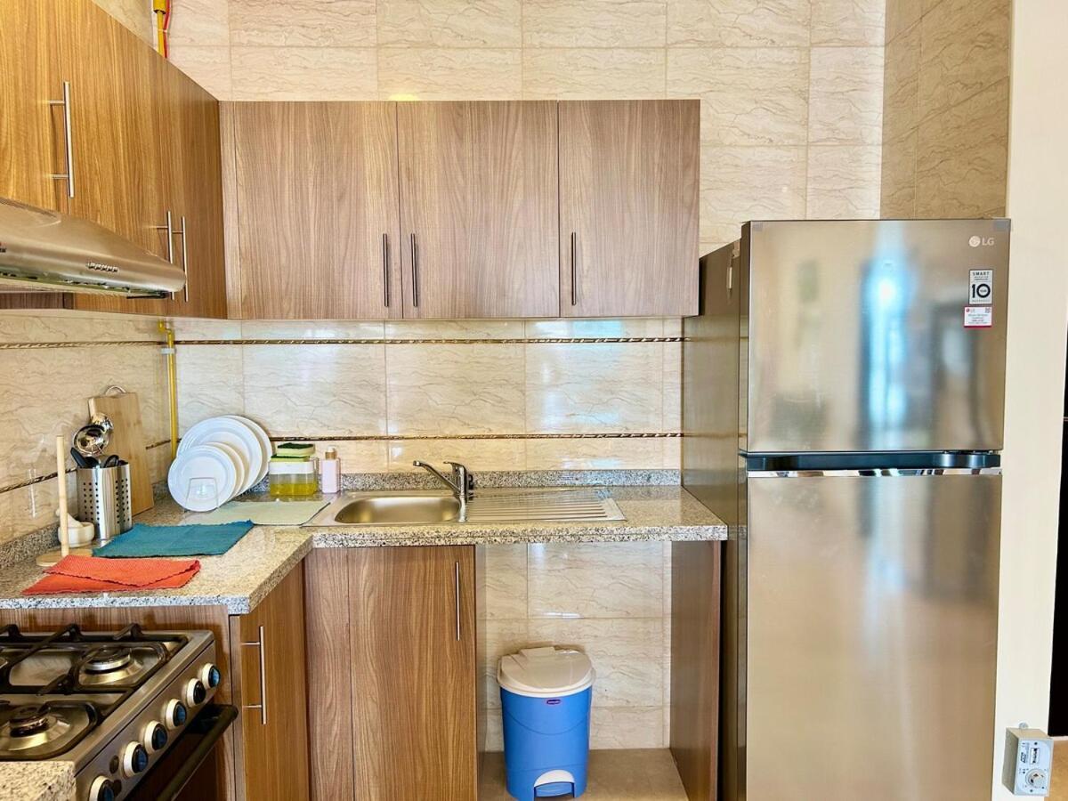 Homes 2 Retreat - Chic 1br With Balcony & Views In Jlt Apartment
