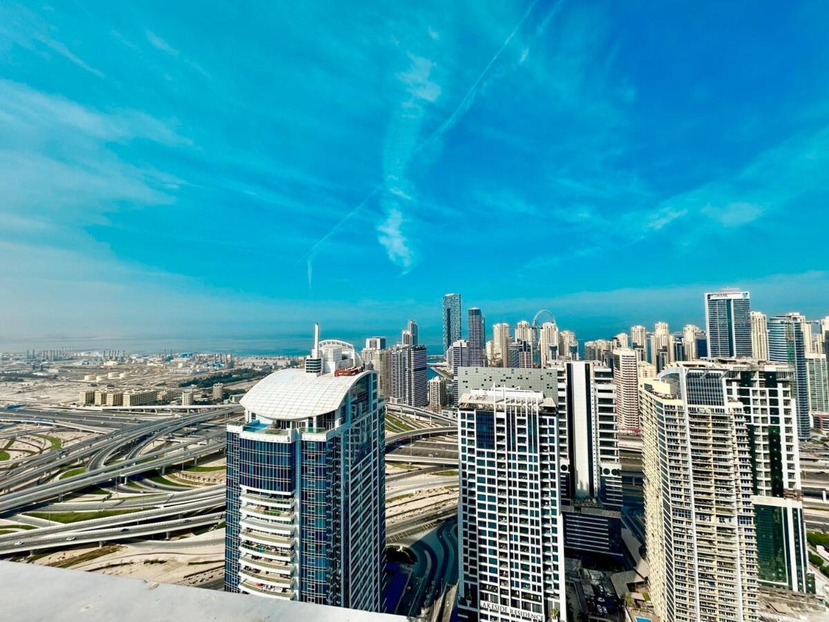 Homes 2 Retreat - Chic 1br With Balcony & Views In Jlt Dubai