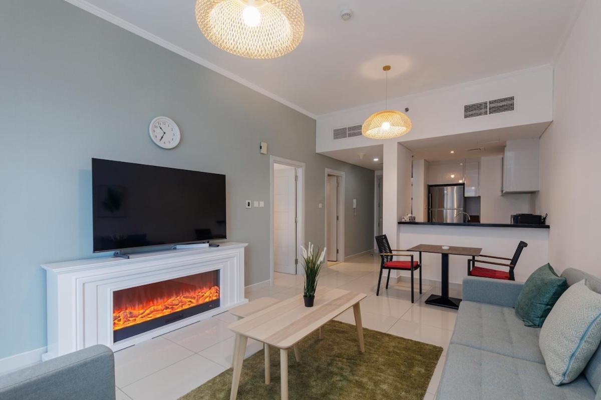 Sea View, Easy Access, Close To Amenities Apartment