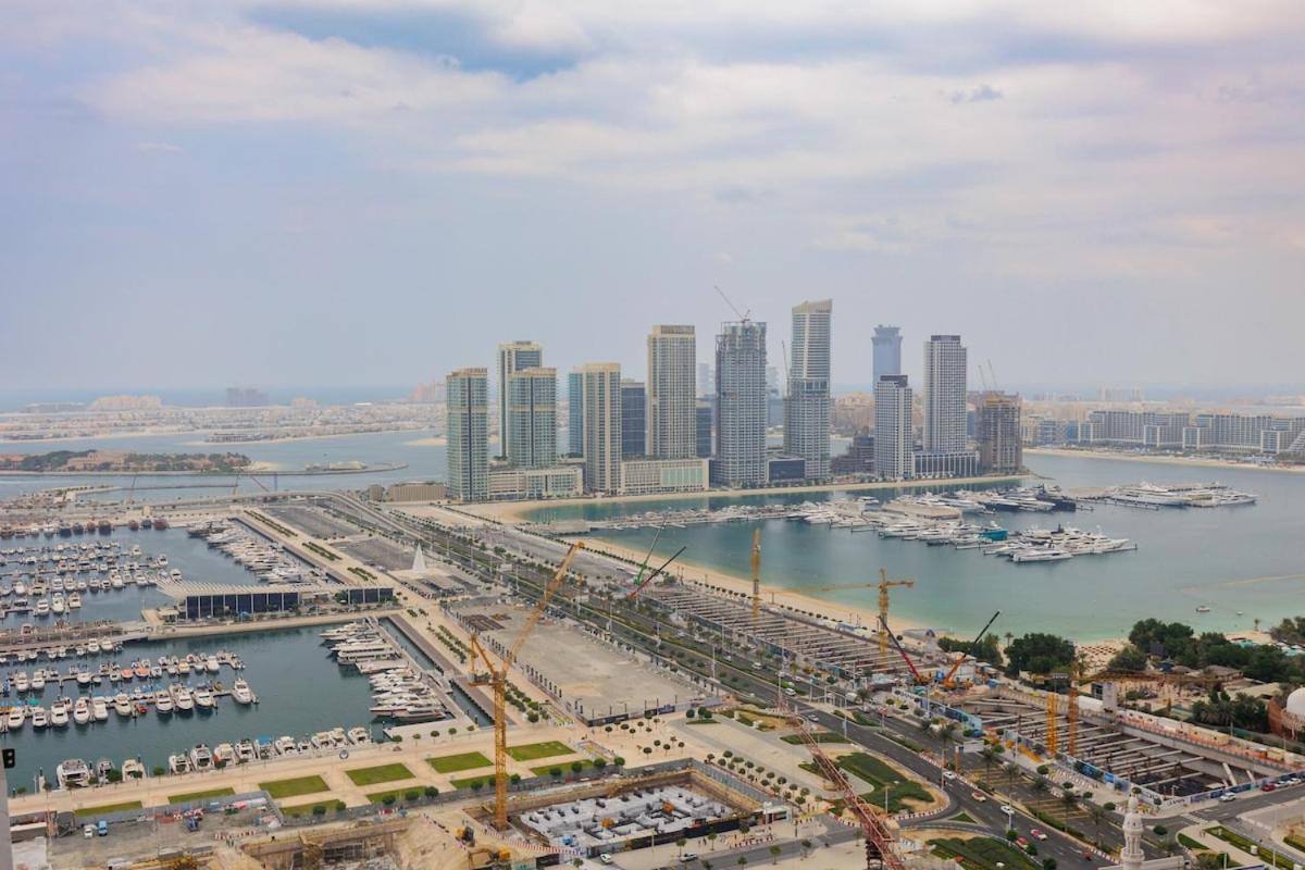 Apartment Sea View, Easy Access, Close To Amenities