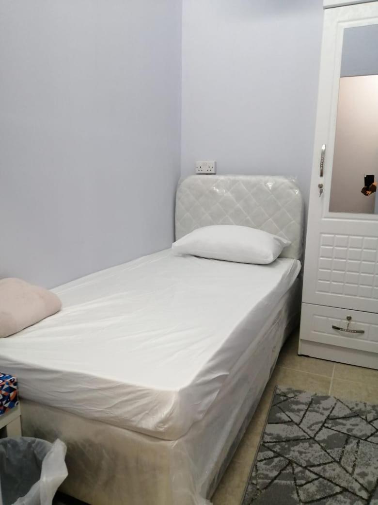 Moe Hostel By Phm Capsule hotel Dubai