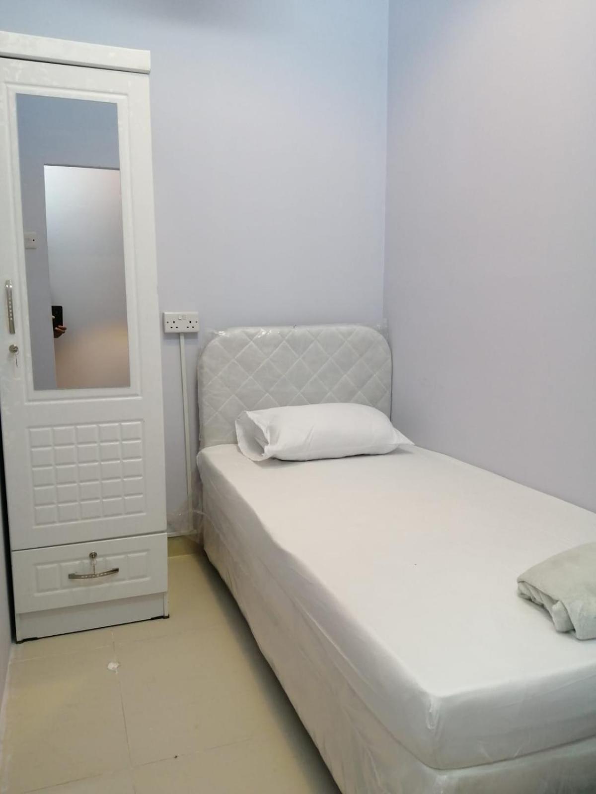 Capsule hotel Moe Hostel By Phm *