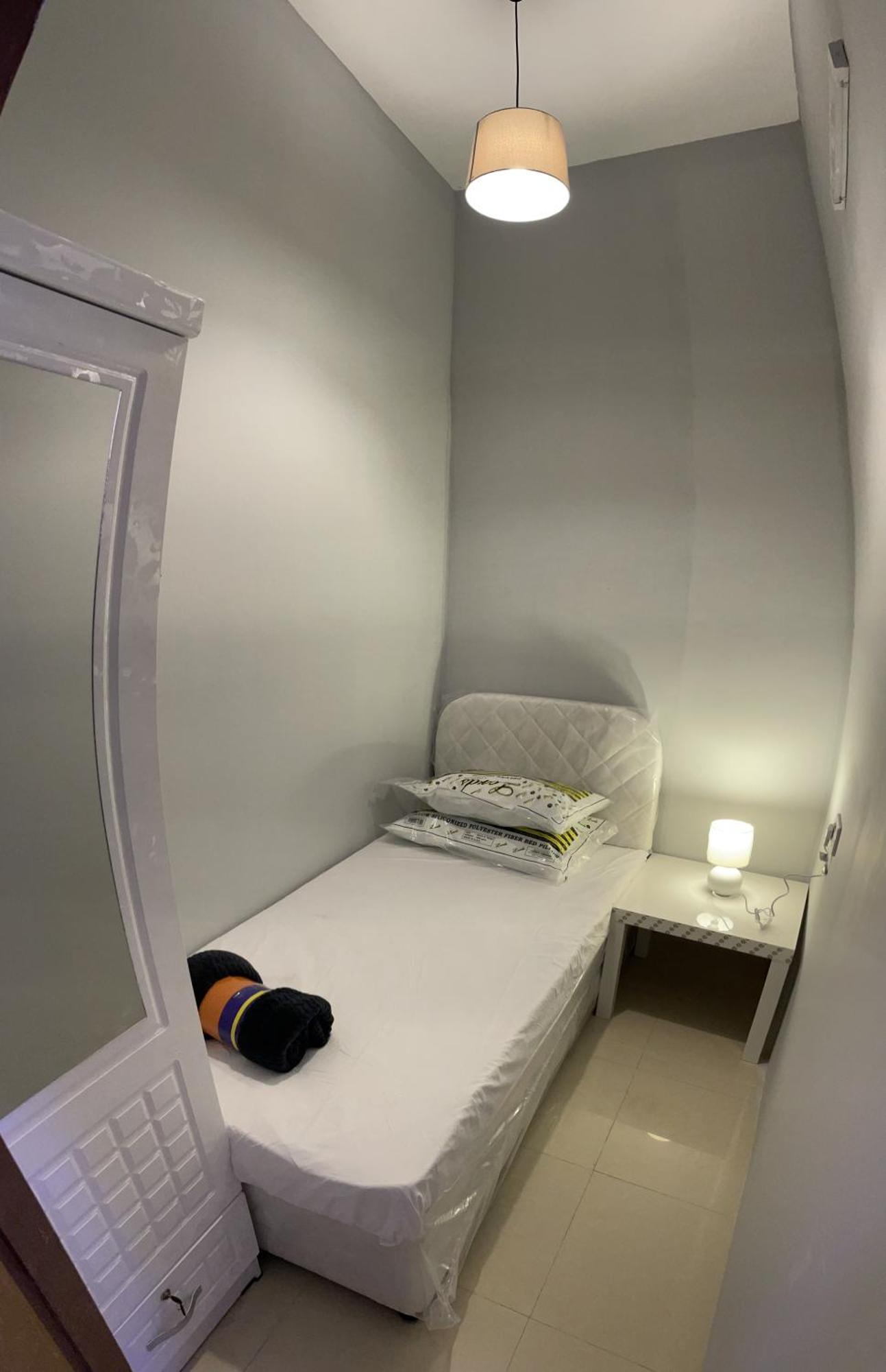 Capsule hotel Moe Hostel By Phm *