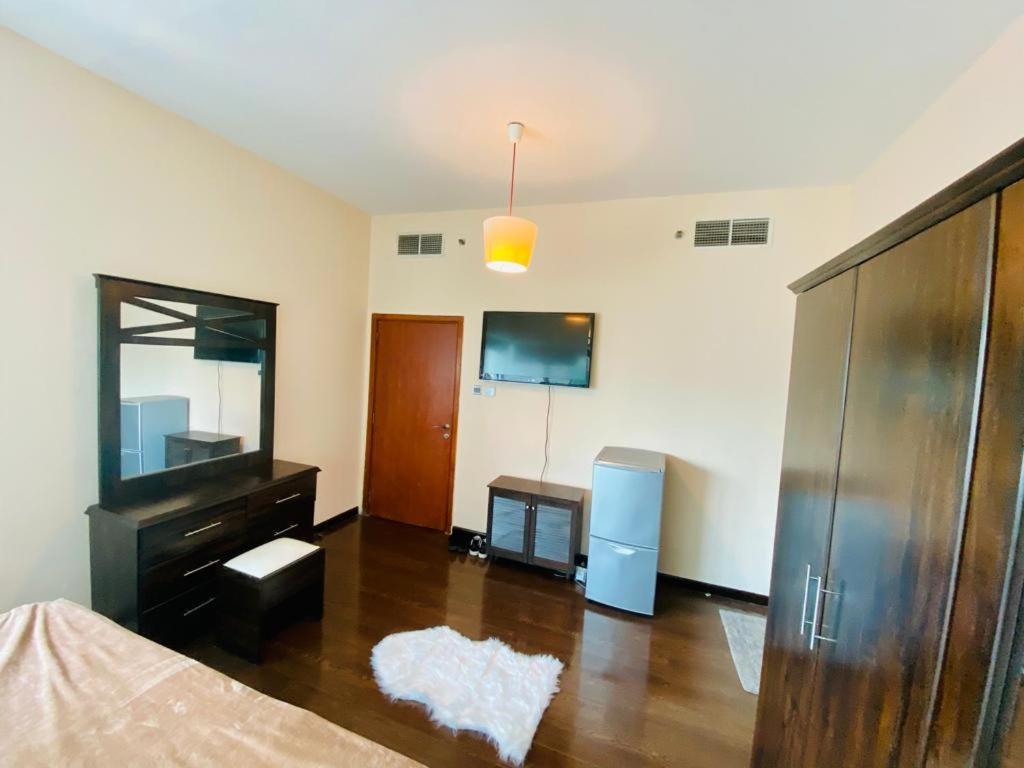 Amazing Couples Private Close To Mall Of Emirates *